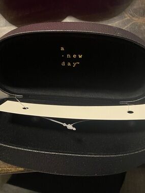 a new day Sunglasses Case in Black and Plum M218